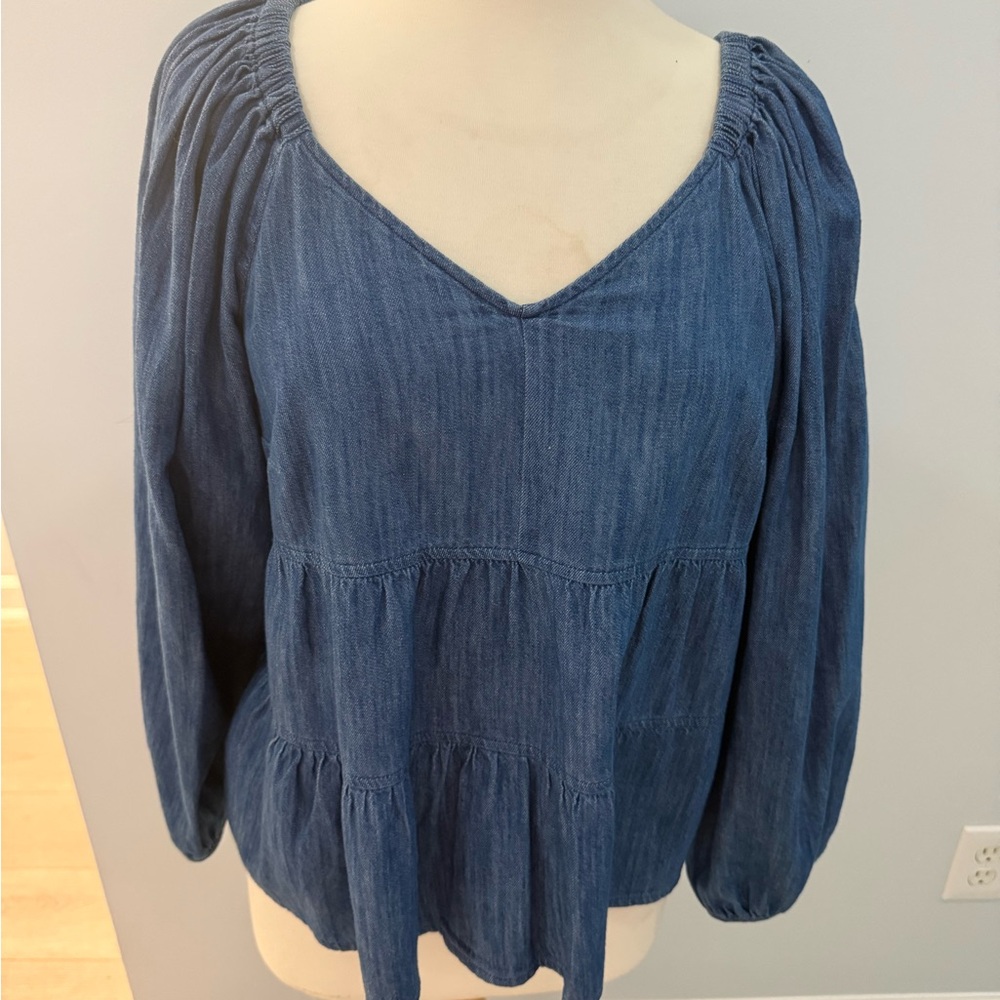 Old Navy Denim V-Neck Tiered Tunic